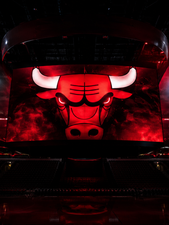 cropped-famous-red-Chicago-Bulls.png