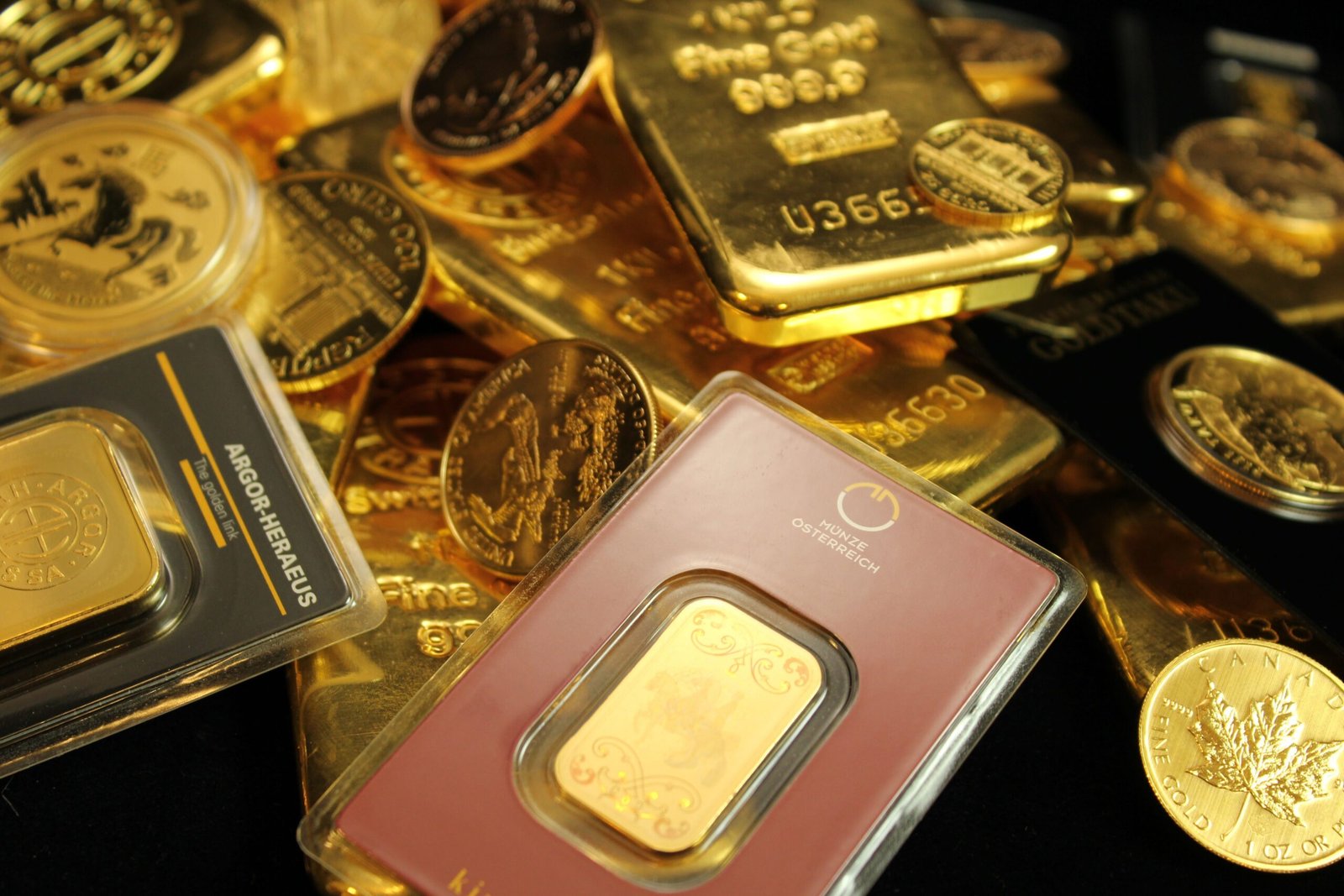Financial market chart displaying gold mining stock surge and Canadian capital market investment indicators
